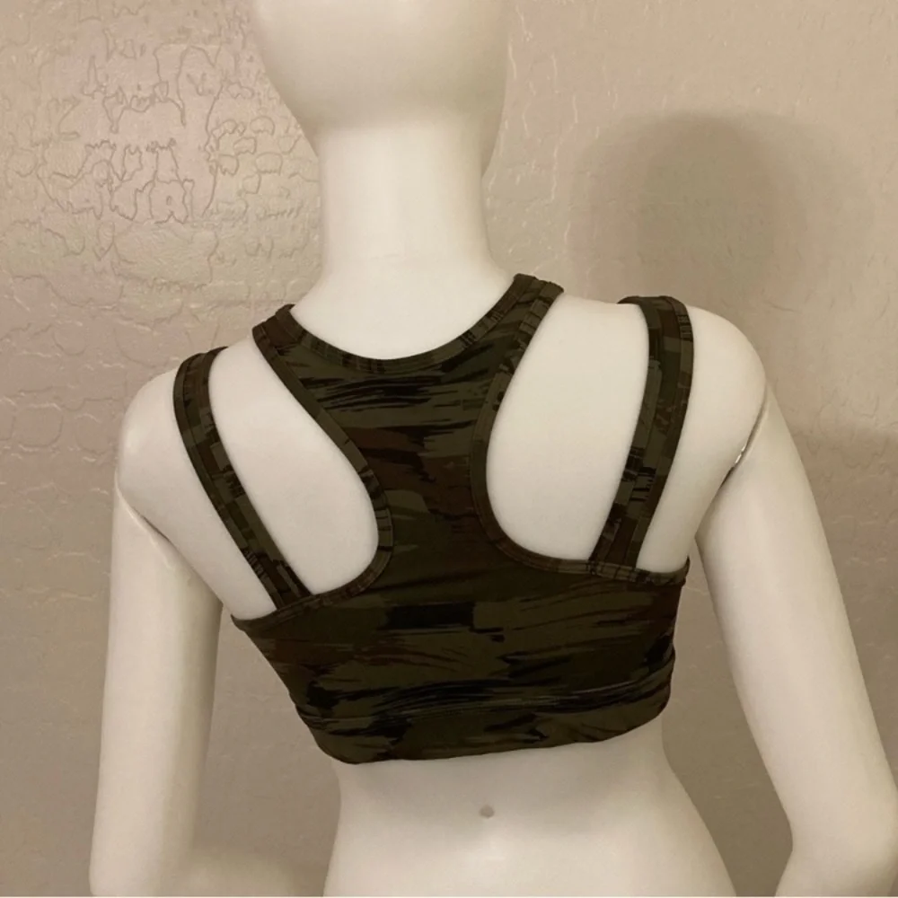 ALPHALETE Surface Keyhole Army Green Camouflage Sports Bra Medium_11